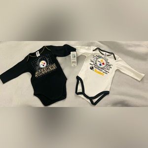 Pittsburgh Steelers 2-pack Baby Onesies (long sleeve; 3-6 months)